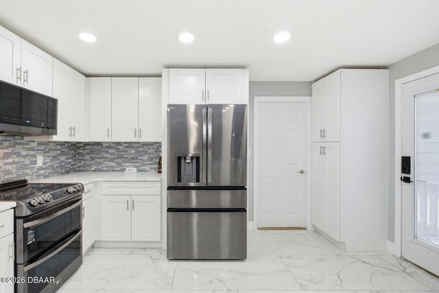 5743 W Sweetwater Boulevard, Port Orange, FL 32127