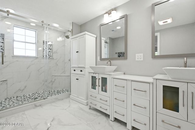 5743 W Sweetwater Boulevard, Port Orange, FL 32127