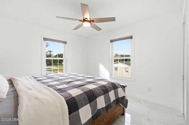 5743 W Sweetwater Boulevard, Port Orange, FL 32127