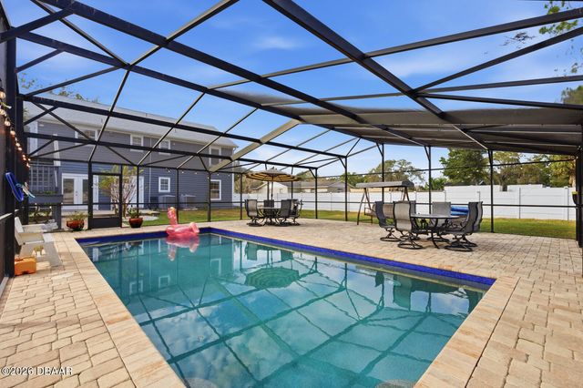 5743 W Sweetwater Boulevard, Port Orange, FL 32127