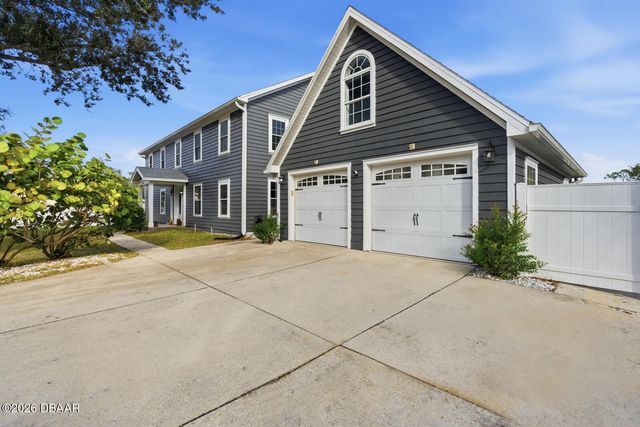 5743 W Sweetwater Boulevard, Port Orange, FL 32127