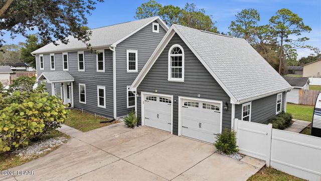 5743 W Sweetwater Boulevard, Port Orange, FL 32127