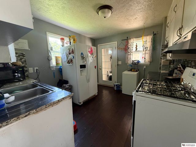 1231 S 15th Circle, Omaha, NE 68108