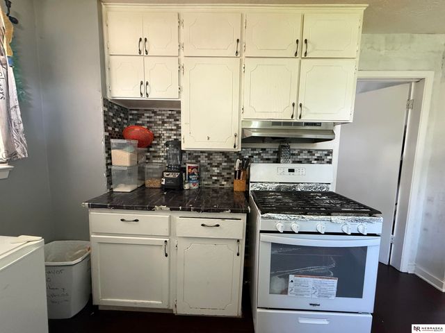 1231 S 15th Circle, Omaha, NE 68108