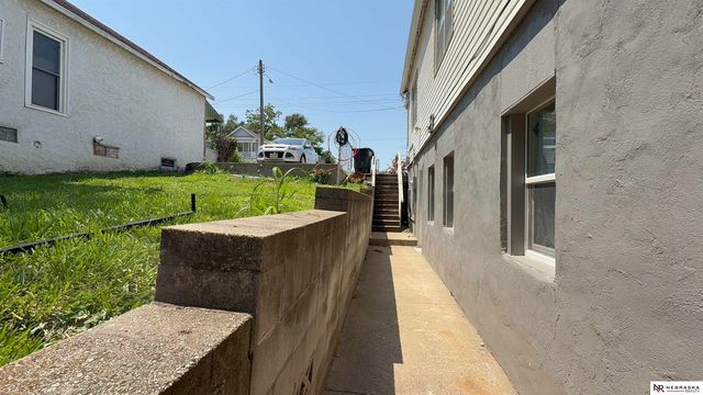 1231 S 15th Circle, Omaha, NE 68108