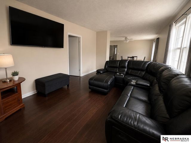 1231 S 15th Circle, Omaha, NE 68108