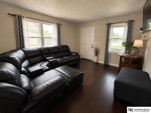 1231 S 15th Circle, Omaha, NE 68108