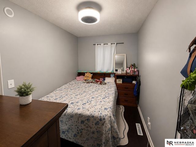 1231 S 15th Circle, Omaha, NE 68108