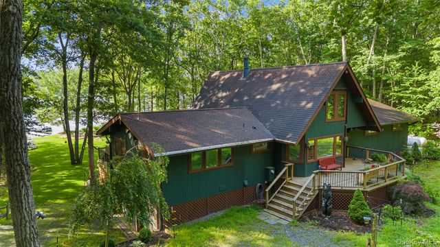 253 York Lake Estates Road, Barryville, NY 12719