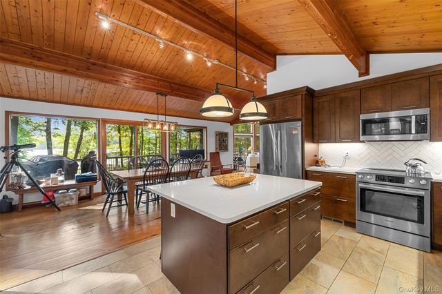 253 York Lake Estates Road, Barryville, NY 12719