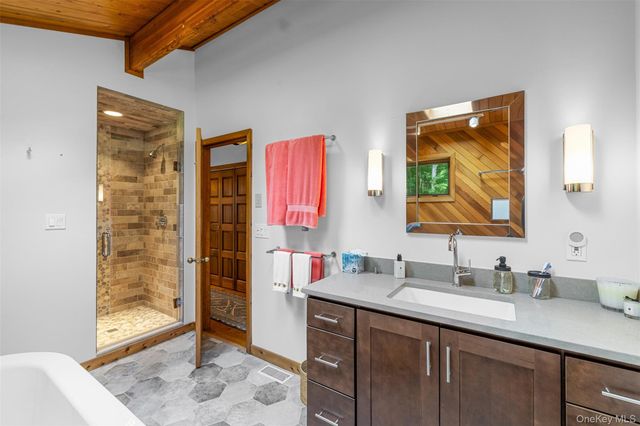 253 York Lake Estates Road, Barryville, NY 12719