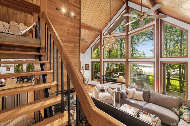 253 York Lake Estates Road, Barryville, NY 12719