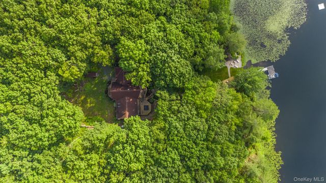 253 York Lake Estates Road, Barryville, NY 12719