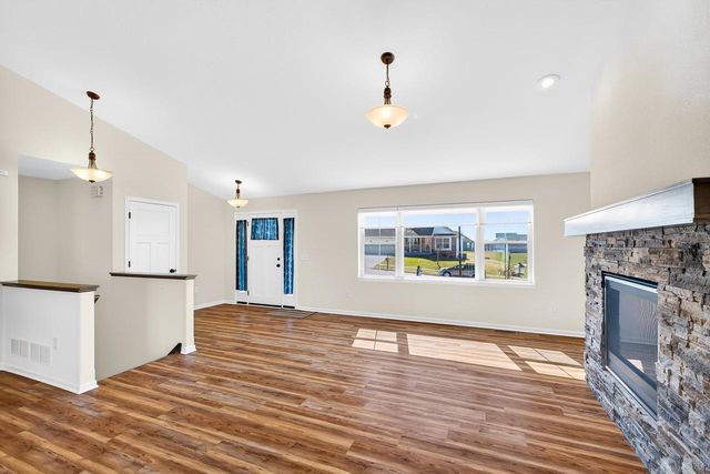 408 Saratoga Drive, Johnson Creek, WI 53038