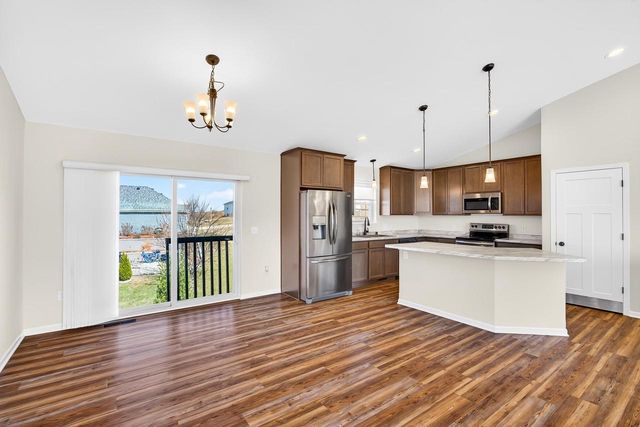 408 Saratoga Drive, Johnson Creek, WI 53038