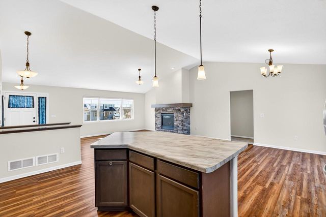 408 Saratoga Drive, Johnson Creek, WI 53038