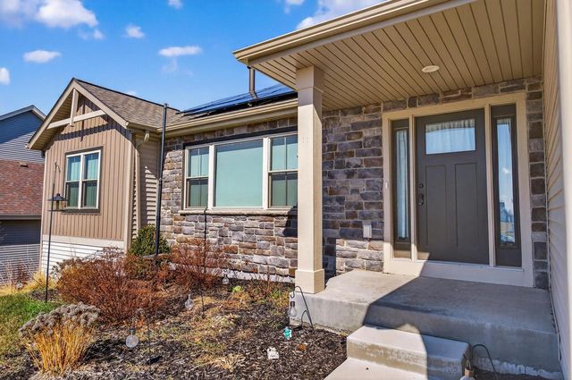 408 Saratoga Drive, Johnson Creek, WI 53038