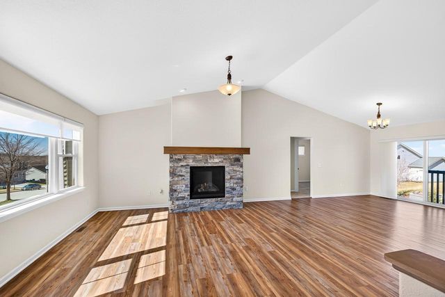 408 Saratoga Drive, Johnson Creek, WI 53038