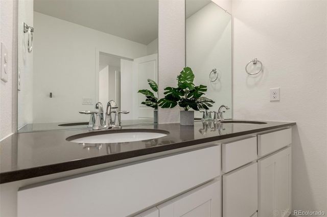 636 Acorn Place, Lafayette, CO 80026