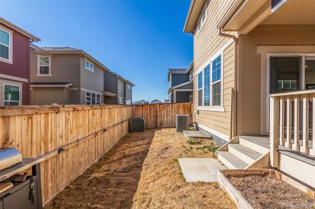 636 Acorn Place, Lafayette, CO 80026