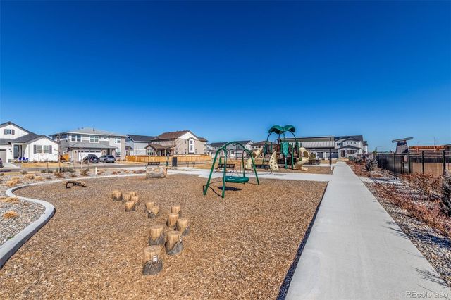 636 Acorn Place, Lafayette, CO 80026