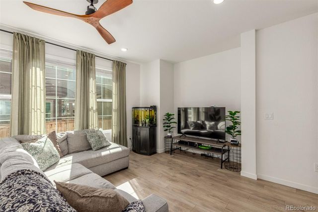 636 Acorn Place, Lafayette, CO 80026