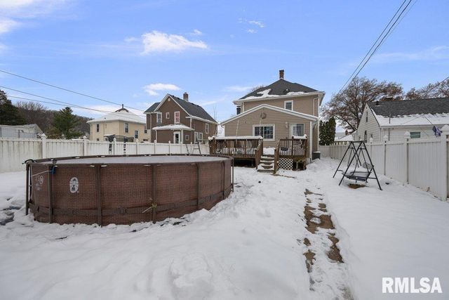 236 43RD Street, Moline, IL 61265