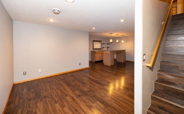 1618 Suntree Dr, West Fargo, ND 58078