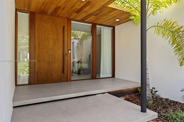 1792 Cleveland Rd, Miami Beach, FL 33141