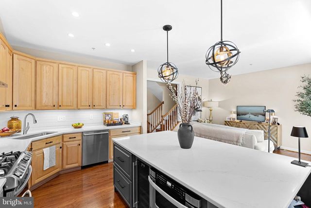 43779 BENT CREEK TER, Leesburg, VA 20176