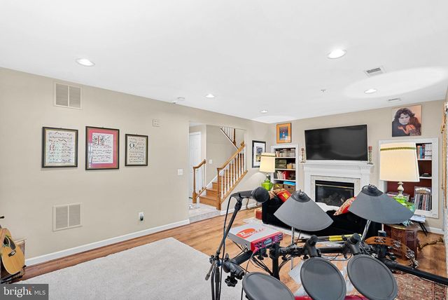 43779 BENT CREEK TER, Leesburg, VA 20176