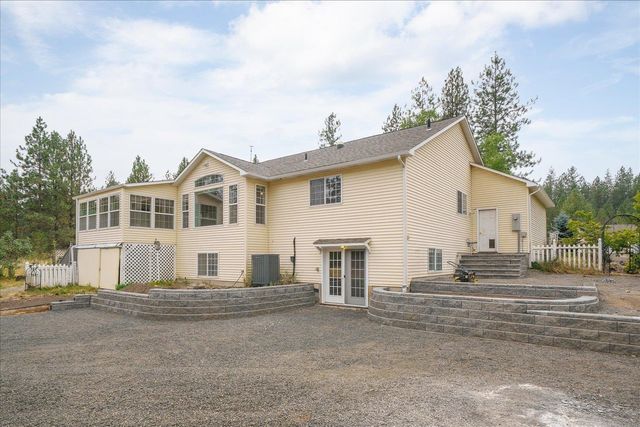 13626 N Friendship Ln, Nine Mile Falls, WA 99026