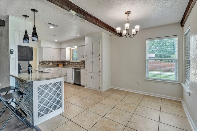 4405 Ray White Road, Fort Worth, TX 76244