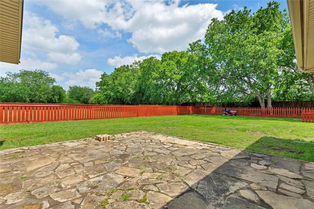 4405 Ray White Road, Fort Worth, TX 76244