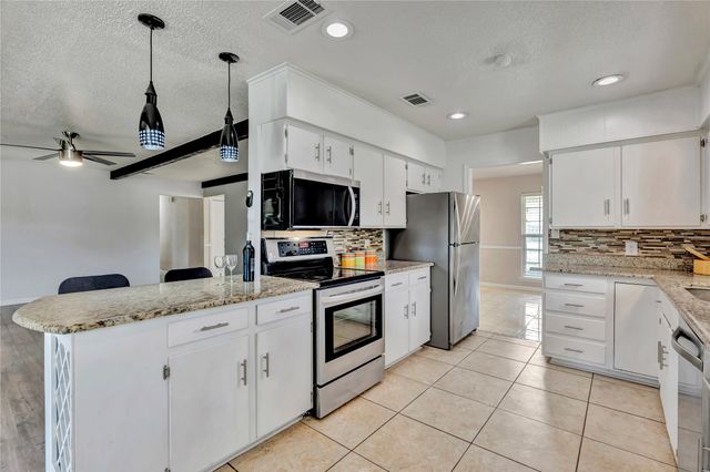 4405 Ray White Road, Fort Worth, TX 76244