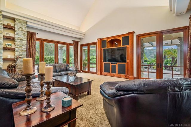 14380 Ciera Court, Poway, CA 92064