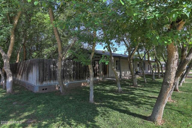 1428 S OAKLEY Place, Tempe, AZ 85281