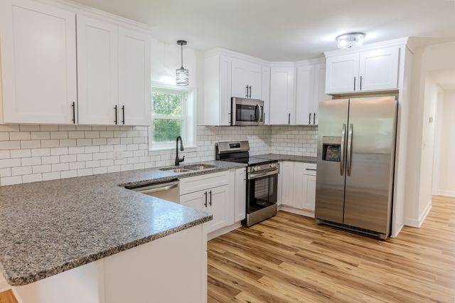 334 N Robin Hood Rd, Doyle, TN 38559
