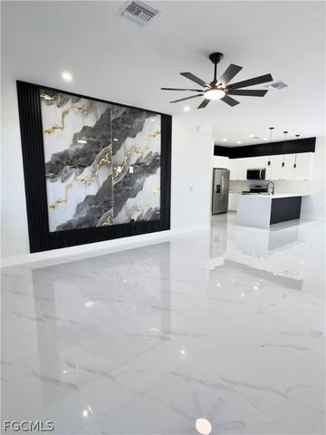 1810 NE 6th PL, Cape Coral, FL 33909