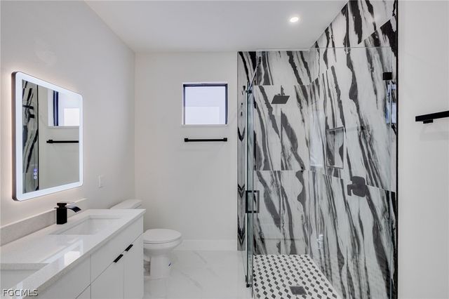 1810 NE 6th PL, Cape Coral, FL 33909