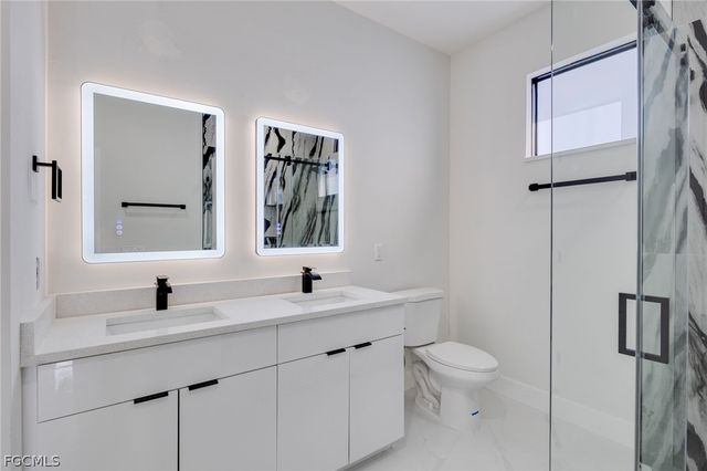 1810 NE 6th PL, Cape Coral, FL 33909