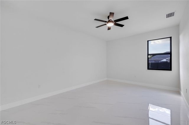 1810 NE 6th PL, Cape Coral, FL 33909