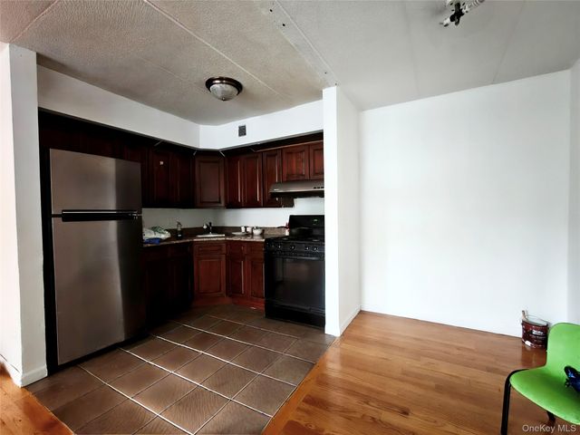 13446 Maple Avenue 1C, Flushing, NY 11355