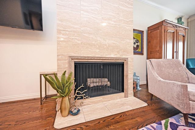 2396 Dana Avenue, Cincinnati, OH 45208