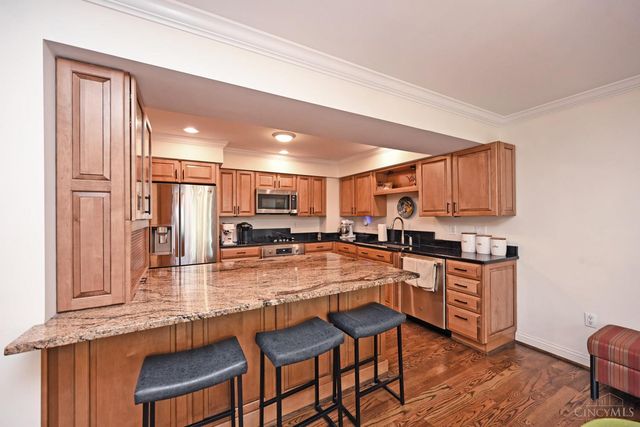 2396 Dana Avenue, Cincinnati, OH 45208