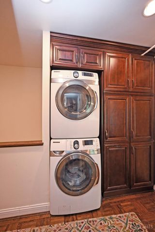 2396 Dana Avenue, Cincinnati, OH 45208
