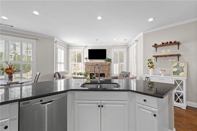 4126 Oberon SE Drive, Smyrna, GA 30080