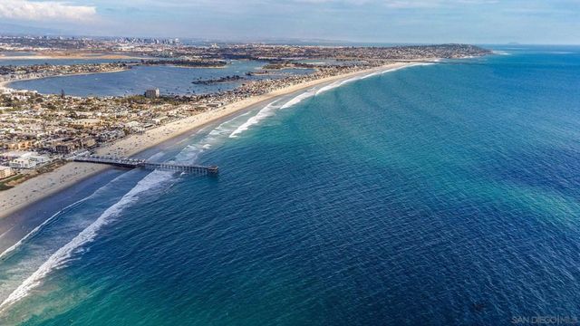 1243 1245 Van Nuys St., San Diego, CA 92109