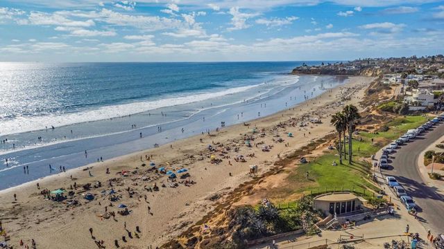 1243 1245 Van Nuys St., San Diego, CA 92109