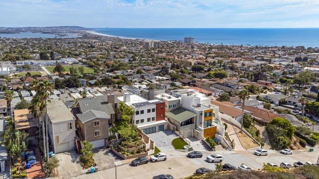 1243 1245 Van Nuys St., San Diego, CA 92109